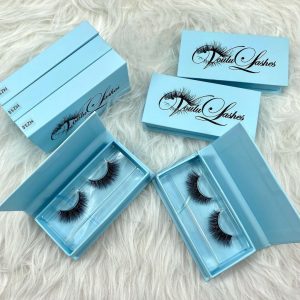 Custom eyelash pacakging