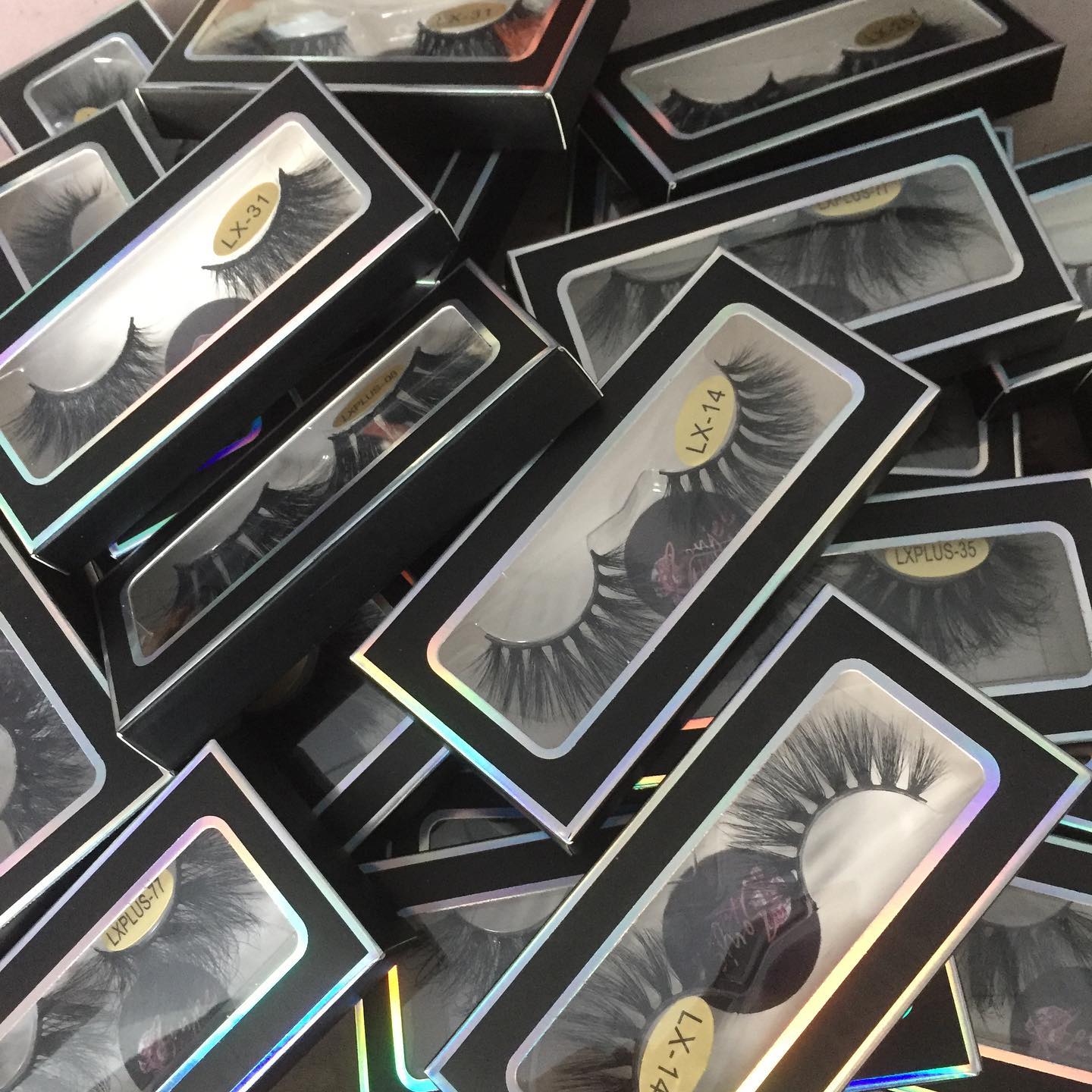 Eyelash Vendors